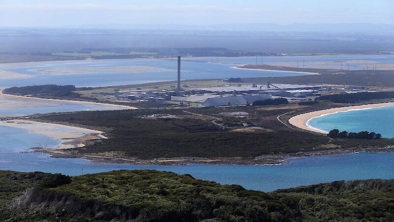 Image provided from Stuff page https://www.stuff.co.nz/business/76144276/tiwai-point-aluminium-smelter-has-reassuring-start-to-2016-as-new-zealand-dollar-and-alumina-prices-fall